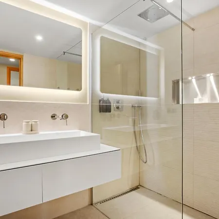 Magnifique St Tropez Apartment *