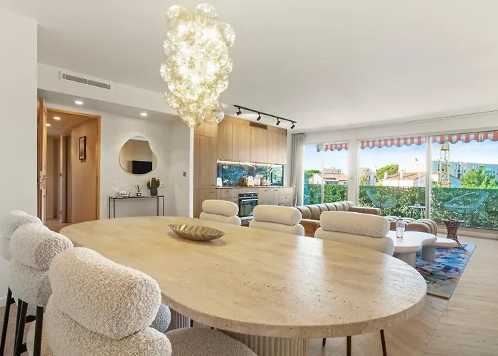 Magnifique St Tropez Apartment *